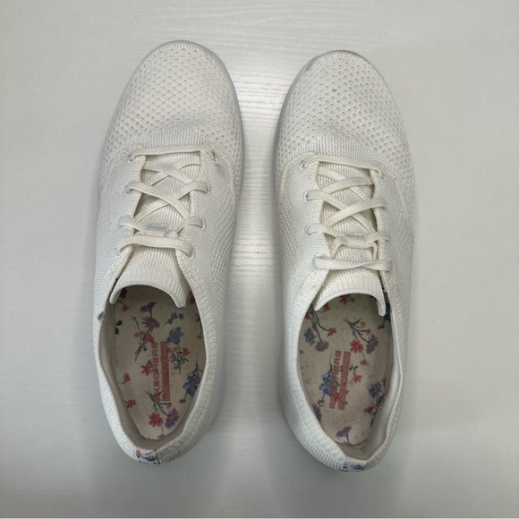 Skechers Shoes - Skechers White Tennis Shoes with Floral Detail - Style 136112, Women’s Size 10